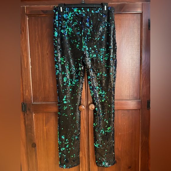 FOREVER 21 IRIDESCENT SEQUINED LEGGINGS - Picture 3 of 6